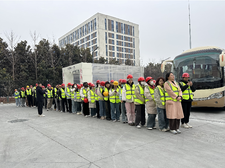 郑州大学实习生来中原首页-尊龙网站承建的胖东来污水站学习